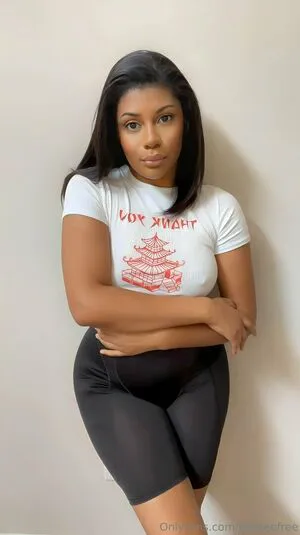 Elleseefree OnlyFans Leaked Free Thumbnail Picture - #N6ecJo0qe0
