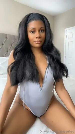 Elleseefree OnlyFans Leaked Free Thumbnail Picture - #TySagFM6sc