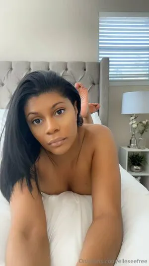Elleseefree OnlyFans Leaked Free Thumbnail Picture - #W87Akm1YGn