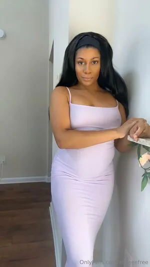 Elleseefree OnlyFans Leaked Free Thumbnail Picture - #XpvmUzRwtZ