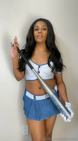 Elleseefree OnlyFans Leaked Free Thumbnail Picture - #a0SgLnJLLJ