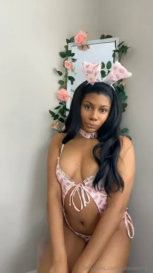 Elleseefree OnlyFans Leaked Free Thumbnail Picture - #eEQFVGveJs