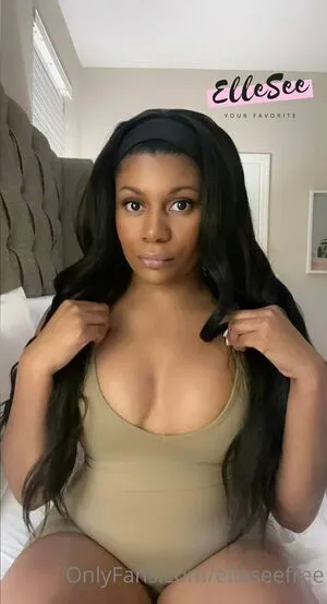 Elleseefree OnlyFans Leaked Free Thumbnail Picture - #hsHqehl0D1