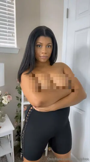 Elleseefree OnlyFans Leaked Free Thumbnail Picture - #iGMeILPDwa