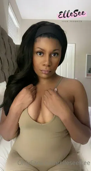 Elleseefree OnlyFans Leaked Free Thumbnail Picture - #sf0Kng5Y8X
