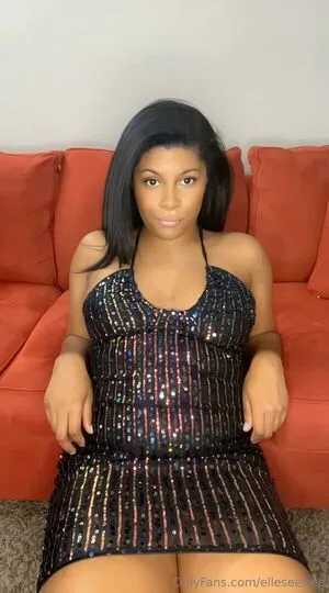 Elleseefree OnlyFans Leaked Free Thumbnail Picture - #xkcAFTNX60