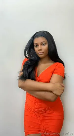 Elleseefree OnlyFans Leaked Free Thumbnail Picture - #zPnA3ydmt8