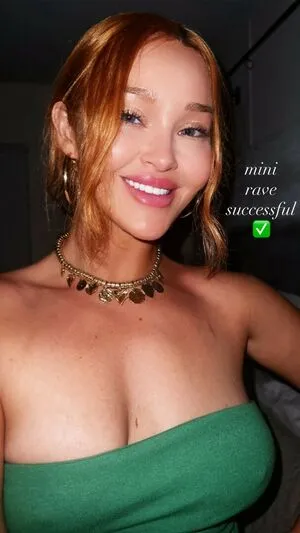 Elley Duhe OnlyFans Leaked Free Thumbnail Picture - #8MwSECEcoy