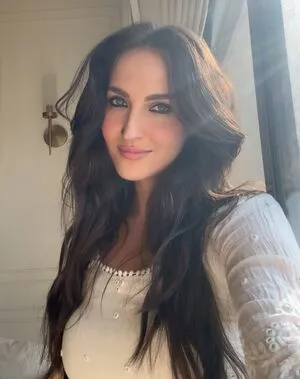 Elli Avrram OnlyFans Leaked Free Thumbnail Picture - #DtGM8E3NUn