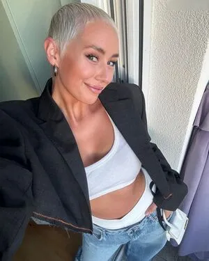 Elli H OnlyFans Leaked Free Thumbnail Picture - #ZGlfOoDJyU