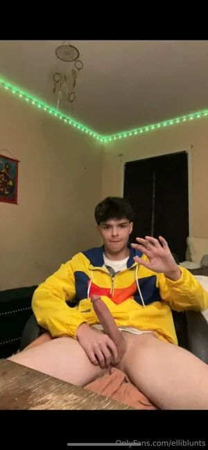 Elliblunts OnlyFans Leaked Free Thumbnail Picture - #yPbCR1qNW1