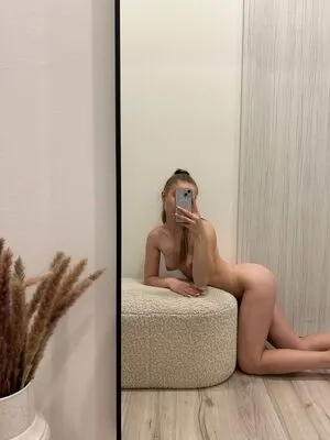 Ellie Angel4 OnlyFans Leaked Free Thumbnail Picture - #djGh7zUNEh