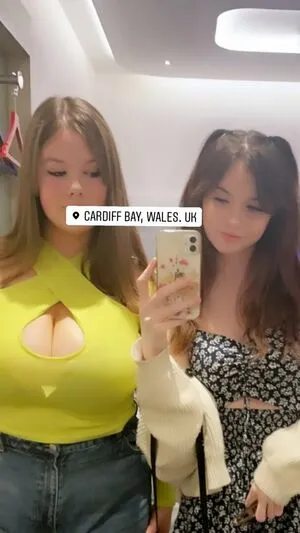 Ellie B OnlyFans Leaked Free Thumbnail Picture - #4Hq7FugfXM