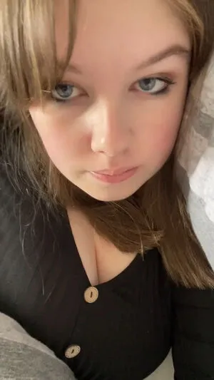 Ellie B OnlyFans Leaked Free Thumbnail Picture - #4fLB4O3m5q