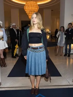 Ellie Bamber OnlyFans Leaked Free Thumbnail Picture - #594Rn9wL3q