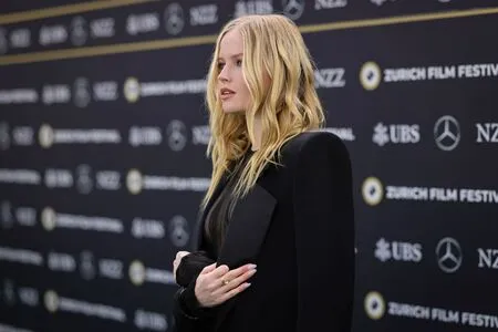 Ellie Bamber OnlyFans Leaked Free Thumbnail Picture - #WzKM9K6ijy