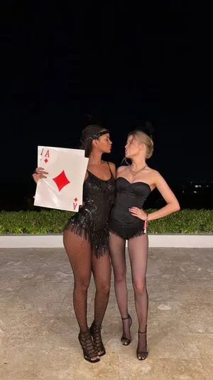 Ellie Bamber OnlyFans Leaked Free Thumbnail Picture - #b3APZsIWZC