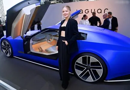 Ellie Bamber OnlyFans Leaked Free Thumbnail Picture - #dpFRq6fuQu