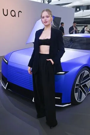 Ellie Bamber OnlyFans Leaked Free Thumbnail Picture - #vNKdtAHTof