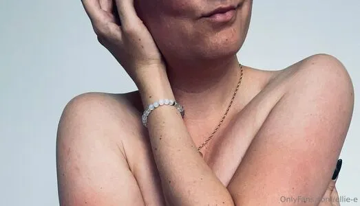 Ellie E OnlyFans Leaked Free Thumbnail Picture - #2kq3CqUV5U