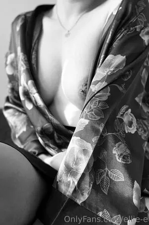 Ellie E OnlyFans Leaked Free Thumbnail Picture - #mpIxrd5TVr