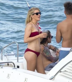 Ellie Goulding OnlyFans Leaked Free Thumbnail Picture - #R8dI8VjcsD