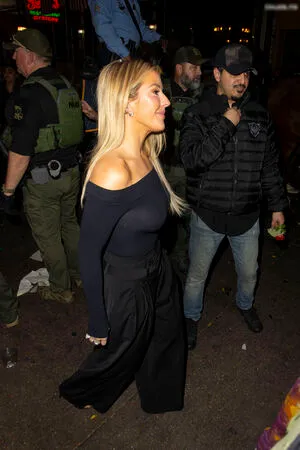 Ellie Goulding OnlyFans Leaked Free Thumbnail Picture - #j5bAmiBH5P