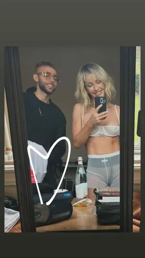 Ellie Goulding OnlyFans Leaked Free Thumbnail Picture - #oGLaO6tY64