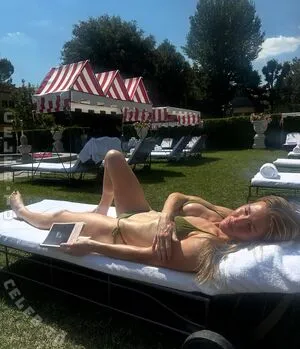 Ellie Goulding OnlyFans Leaked Free Thumbnail Picture - #x7CpEqCIsP