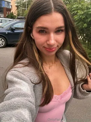 Ellie Hunny OnlyFans Leaked Free Thumbnail Picture - #c8hym1ELiw