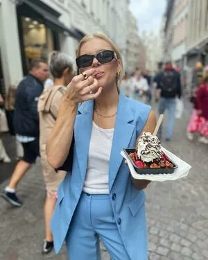 Ellie Lawson OnlyFans Leaked Free Thumbnail Picture - #ZaI0IqEX7x