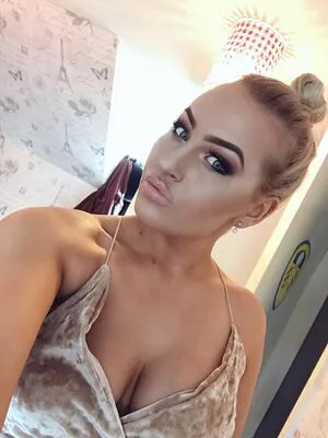 Ellie Lofthouse OnlyFans Leaked Free Thumbnail Picture - #SyZhYaG0x4
