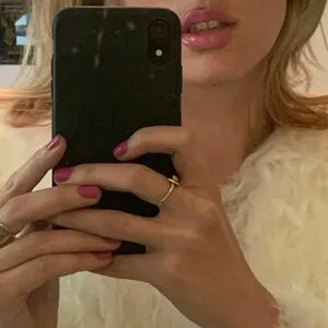 Ellie Rowsell OnlyFans Leaked Free Thumbnail Picture - #i4McJyAUP4