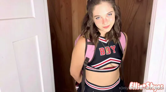 Ellie Skyes OnlyFans Leaked Free Thumbnail Picture - #1xNgQmSoFC