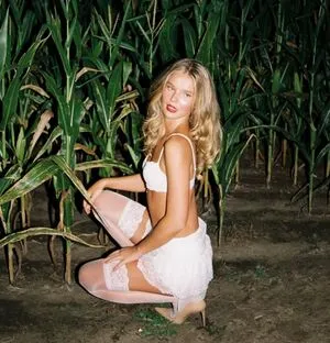 Ellie Thumann OnlyFans Leaked Free Thumbnail Picture - #k4C7fVDLUq