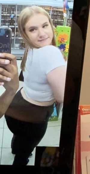 Ellie OnlyFans Leaked Free Thumbnail Picture - #vljNpc9Vet