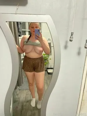 Ellie59801 OnlyFans Leaked Free Thumbnail Picture - #oEJgyCDg31