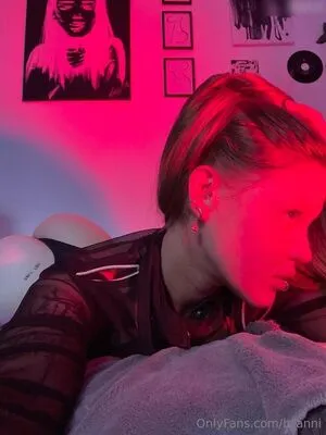 Elliecutiee B Anni OnlyFans Leaked Free Thumbnail Picture - #pvXVJ7opQV
