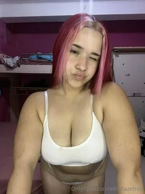 Elliehazefree OnlyFans Leaked Free Thumbnail Picture - #wPB6Y2s8tl