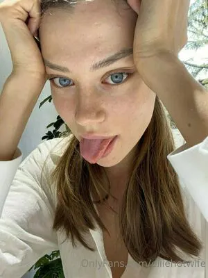 Elliehotwife OnlyFans Leaked Free Thumbnail Picture - #0ipfrTh7OS