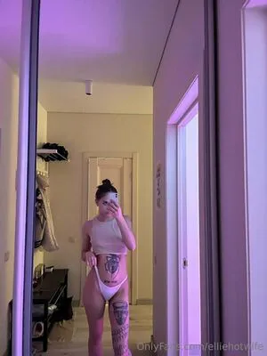 Elliehotwife OnlyFans Leaked Free Thumbnail Picture - #1uRY4qFivW