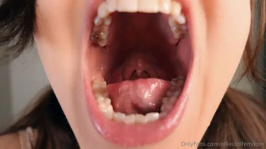 Ellieidolfemdom OnlyFans Leaked Free Thumbnail Picture - #TDPG4vYoxo