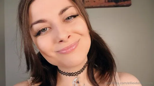 Ellieidolfemdom OnlyFans Leaked Free Thumbnail Picture - #hD5RlTewwd