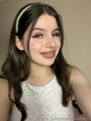 Ellieone OnlyFans Leaked Free Thumbnail Picture - #gYzevBsA3q