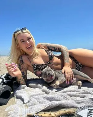 Ellieridgerealtor OnlyFans Leaked Free Thumbnail Picture - #dBAvezpiiK