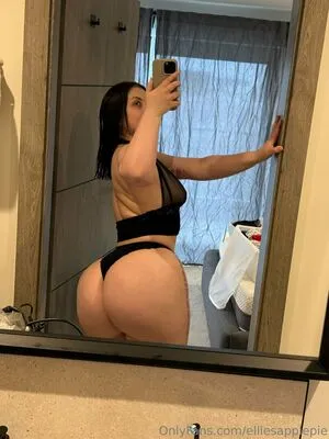 Elliesapplepie OnlyFans Leaked Free Thumbnail Picture - #b2NnKyABlf