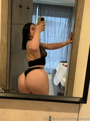 Elliesapplepie OnlyFans Leaked Free Thumbnail Picture - #qfzwmhdnAg