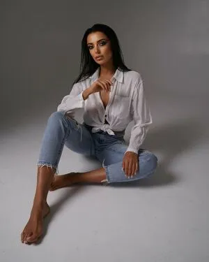 Ellina Bandeeva OnlyFans Leaked Free Thumbnail Picture - #v04W82000s