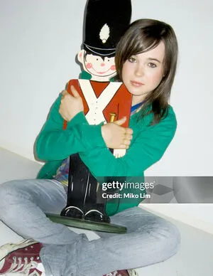 Elliot Page OnlyFans Leaked Free Thumbnail Picture - #whLr7Gv6nk