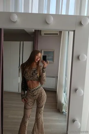 Elllleeee OnlyFans Leaked Free Thumbnail Picture - #7iFndSMopD